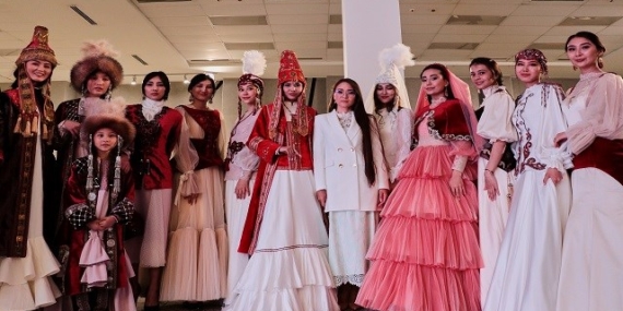 Kazakistan Giyim Kuşam Kültürü
